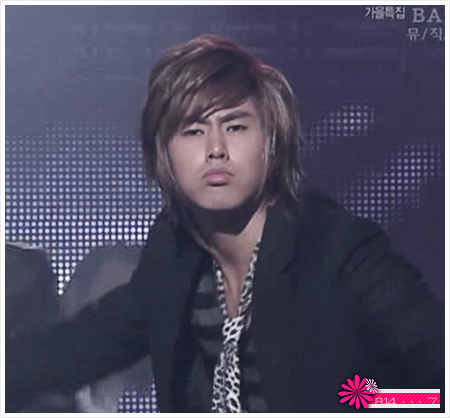 DBSK Nuotraukos - Page 4 Yunho1